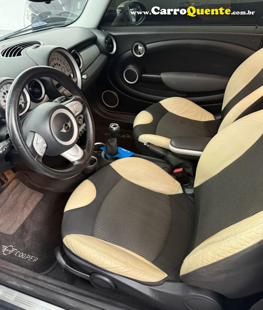 MINI   COOPER S 1.6 AUT.   VERDE 2010 1.6 GASOLINA - Loja