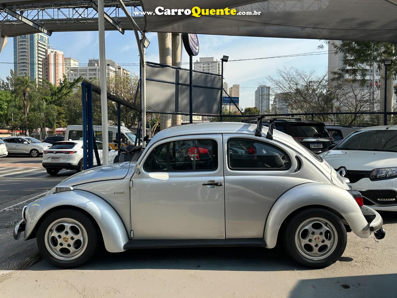 VOLKSWAGEN   FUSCA 1300   PRATA 1981 1300 GASOLINA - Loja