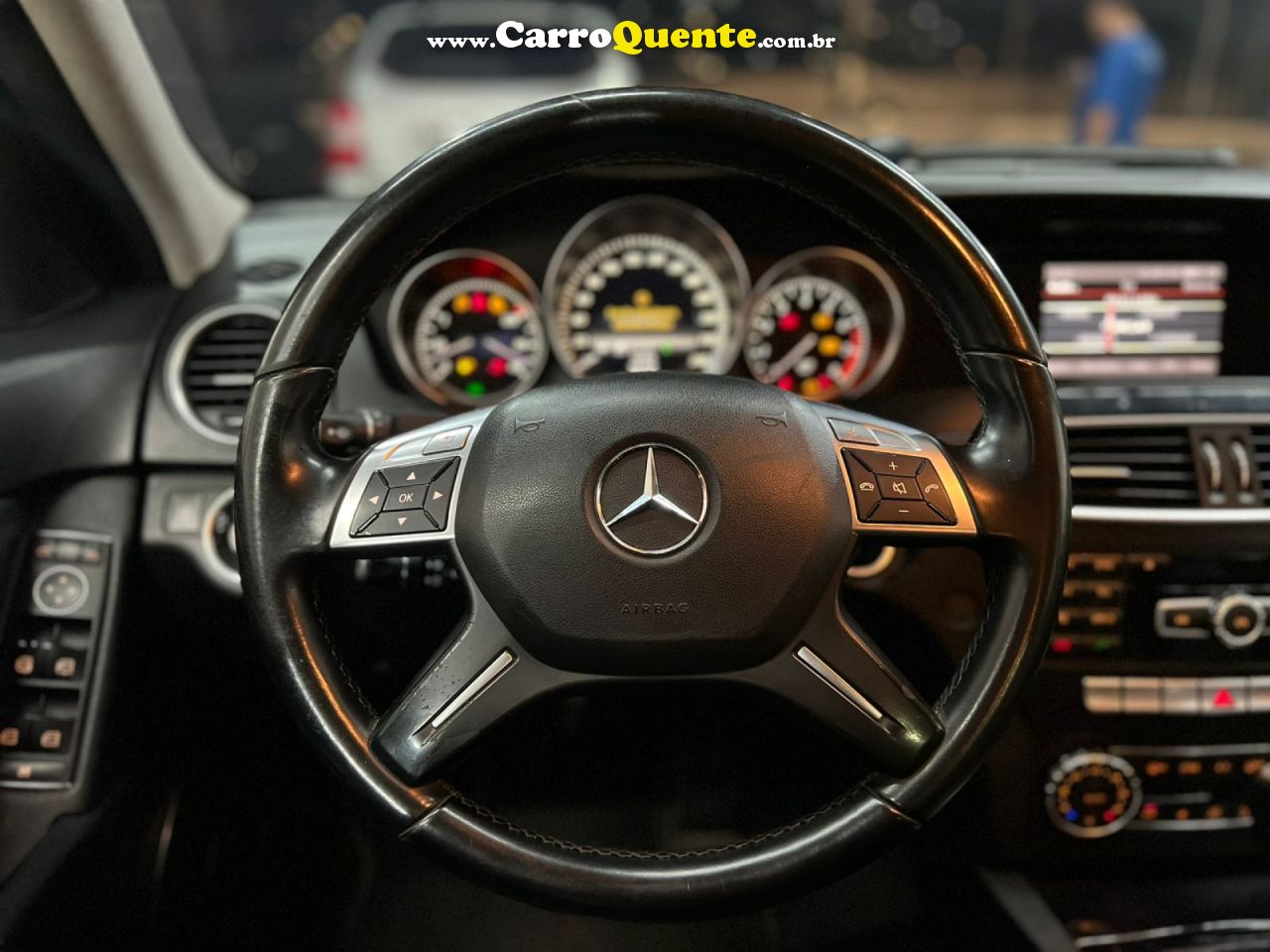 MERCEDES-BENZ   C-180 CGI TOURING SPORT 1.6 TB AUT.   BRANCO 2013 1.6 GASOLINA - Loja