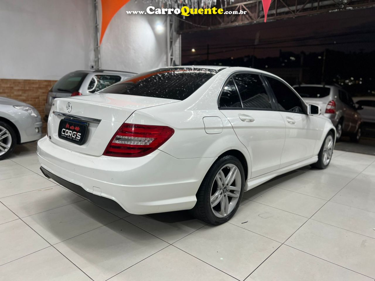 MERCEDES-BENZ   C-180 CGI TOURING SPORT 1.6 TB AUT.   BRANCO 2013 1.6 GASOLINA - Loja