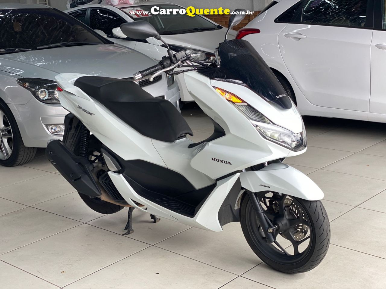 HONDA   PCX 160 DLX   BRANCO 2023 160 GASOLINA - Loja