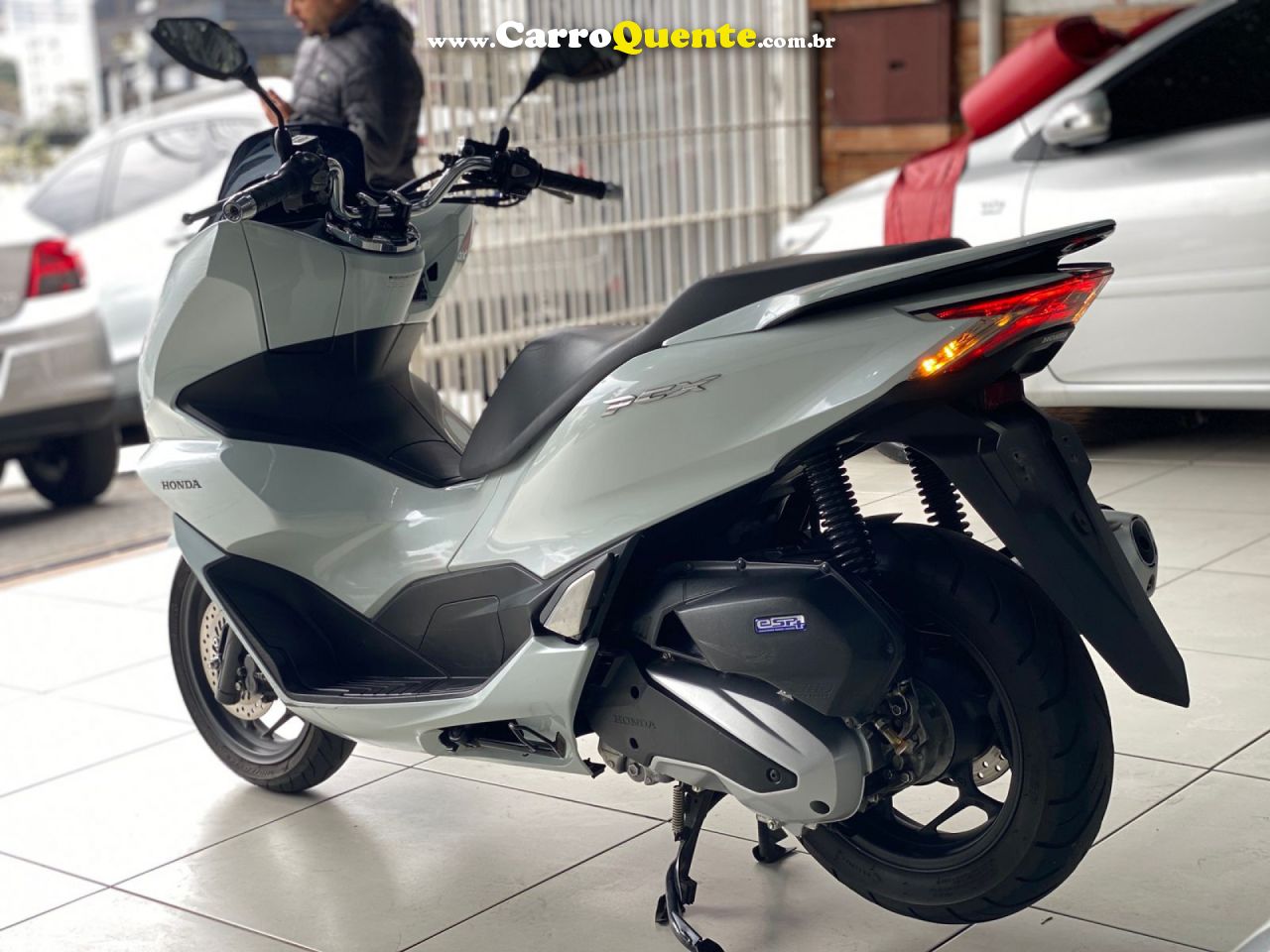HONDA   PCX 160 DLX   BRANCO 2023 160 GASOLINA - Loja