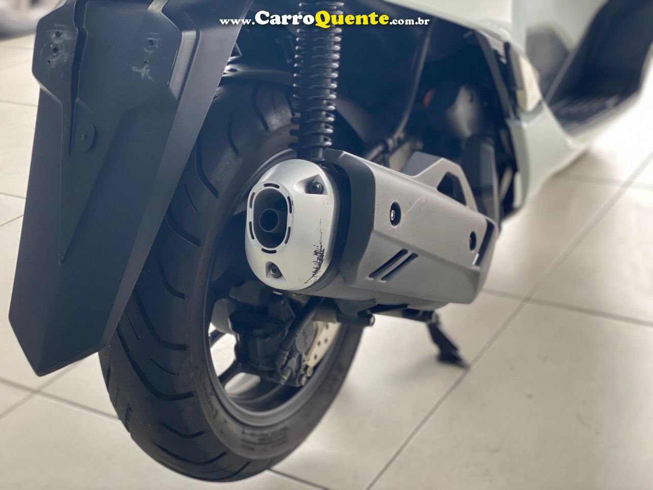 HONDA   PCX 160 DLX   BRANCO 2023 160 GASOLINA - Loja