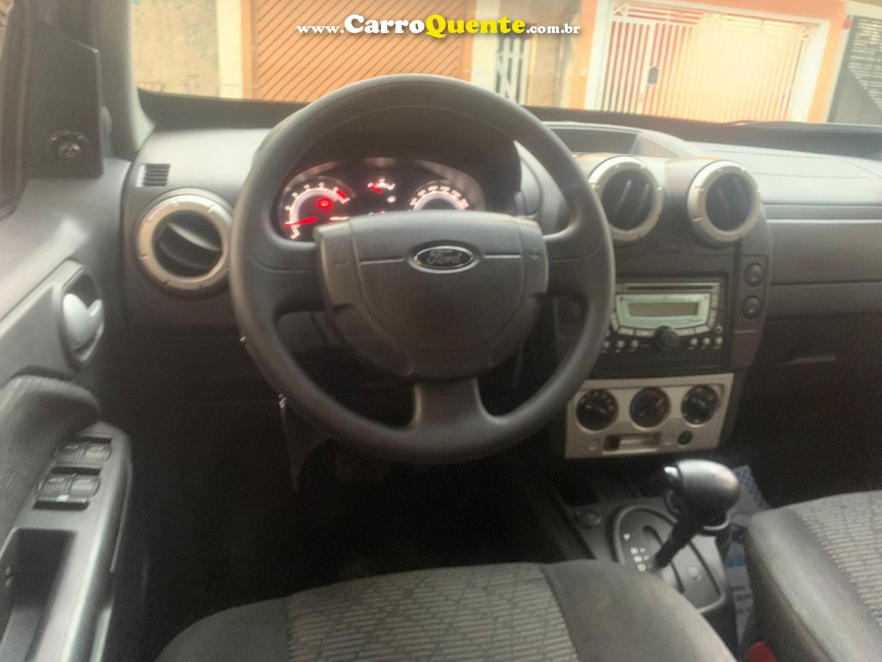 FORD   ECOSPORT XLT 2.0 2.0 FLEX 16V 5P AUT.   PRATA 2012 2.0 FLEX - Loja