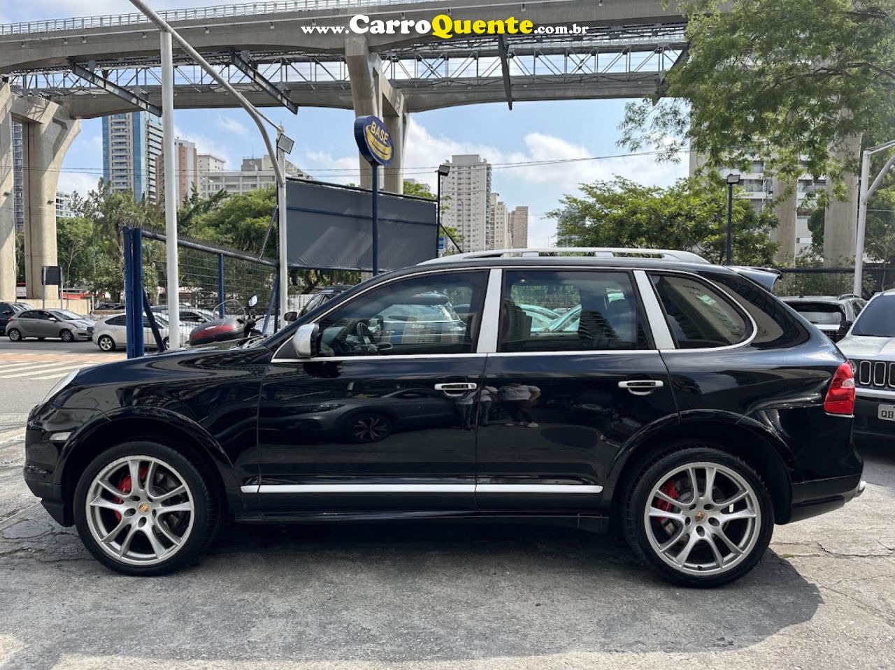 PORSCHE   CAYENNE TURBO 4.54.8   PRETO 2008 4.8 GASOLINA - Loja