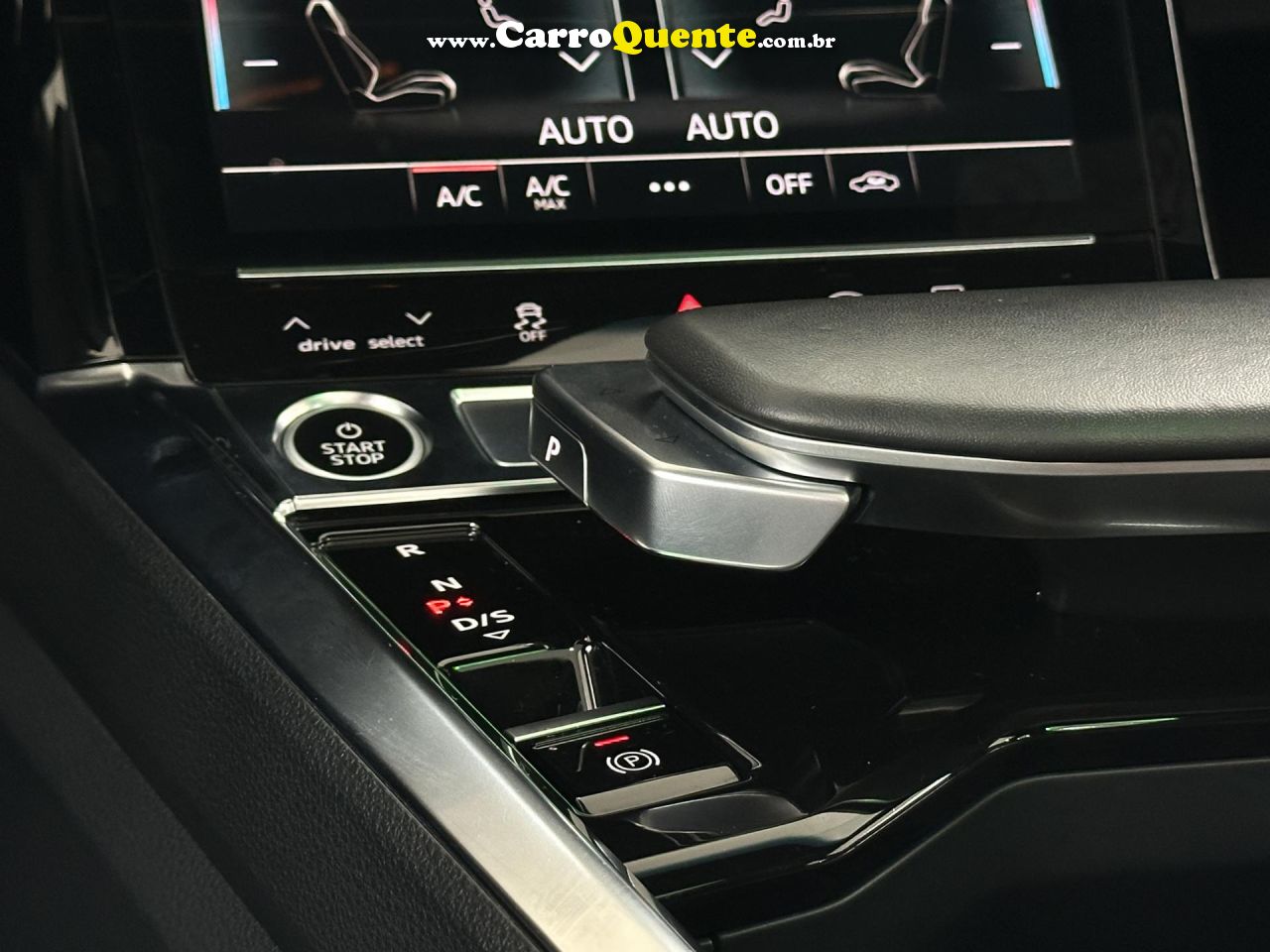 AUDI   E-TRON PERFORMACE AUT. (ELÉTRICO)   CINZA 2022 ELETRICO ELÉTRICO - Loja