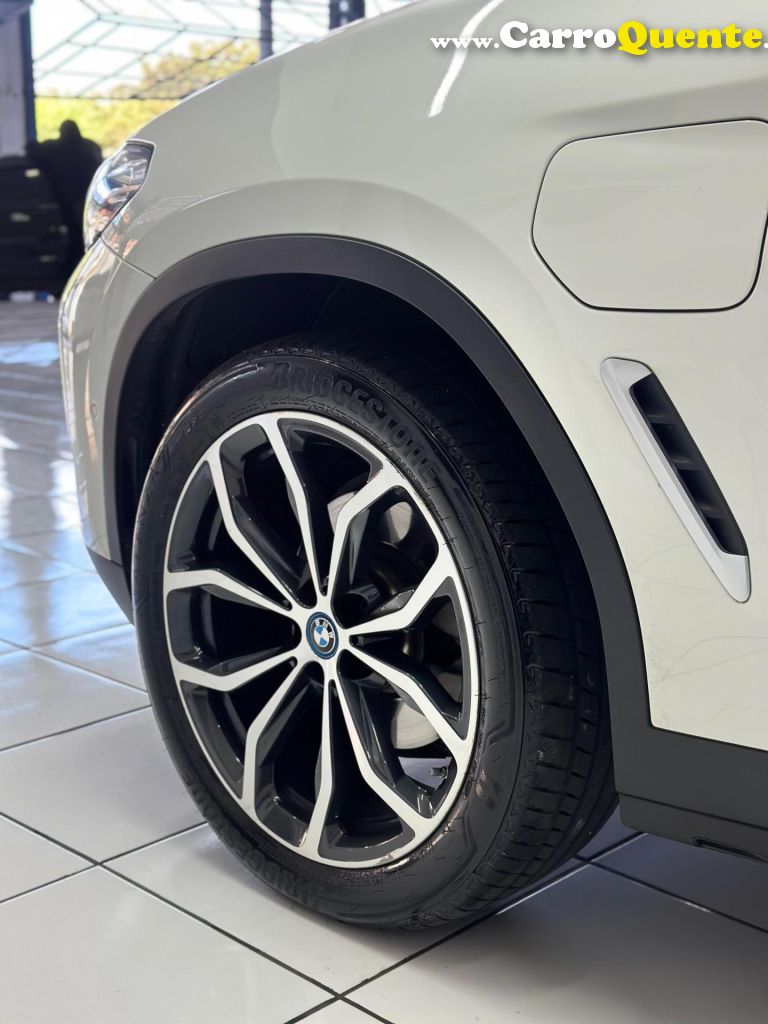 BMW   X3 XDRIVE 30E X-LINE TURBO AUT. (HÍB.)   BRANCO 2023 2.0 GASOLINA E ELÉTRICO - Loja