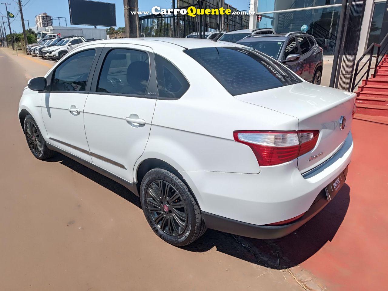 FIAT   GRAND SIENA ESSENCE 1.6 FLEX 16V   BRANCO 2016 1.6 FLEX - Loja