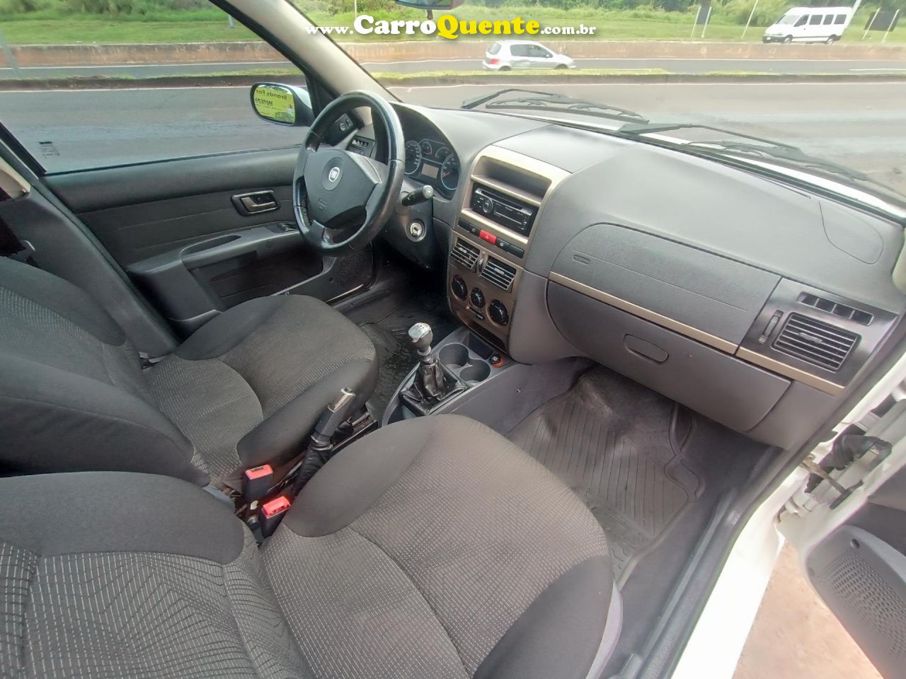 FIAT   PALIO ESSENCE 1.6 FLEX 16V 5P   BRANCO 2011 1.6 FLEX - Loja