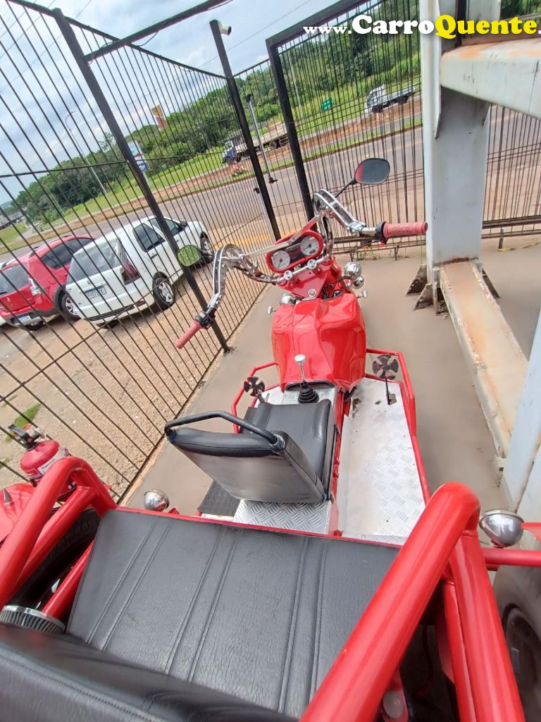 VOLKSWAGEN   TRICICLO  ATMANFALCON 01 (88 CV)   VERMELHO 2016 1.8 GASOLINA - Loja