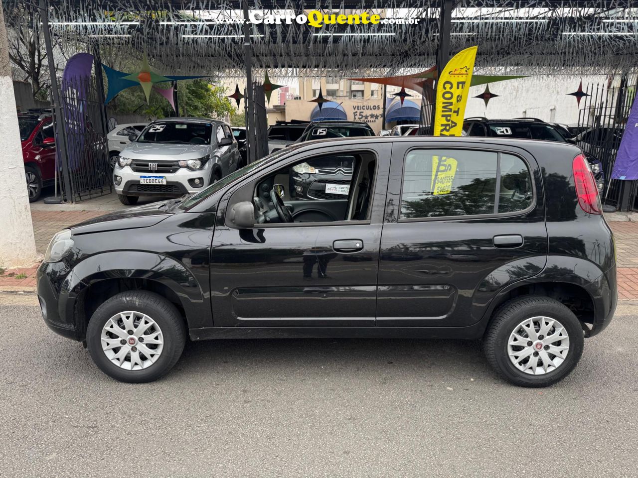 FIAT   UNO VIVACE CELEB. 1.0 EVO F.FLEX 8V 5P   PRETO 2016 1.0 FLEX - Loja