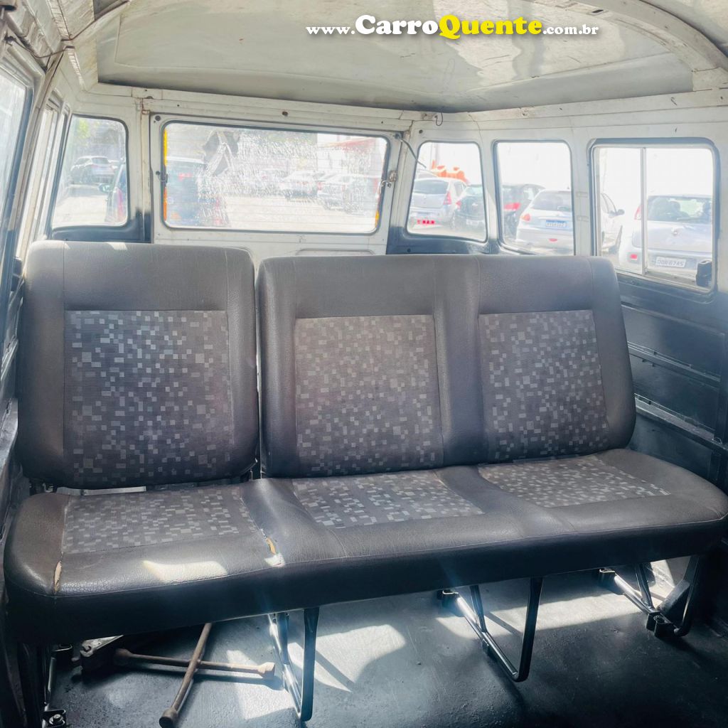 VOLKSWAGEN   KOMBI STANDARD LUXO SÉRIE PRATA   BRANCO 1997 1600 GASOLINA - Loja