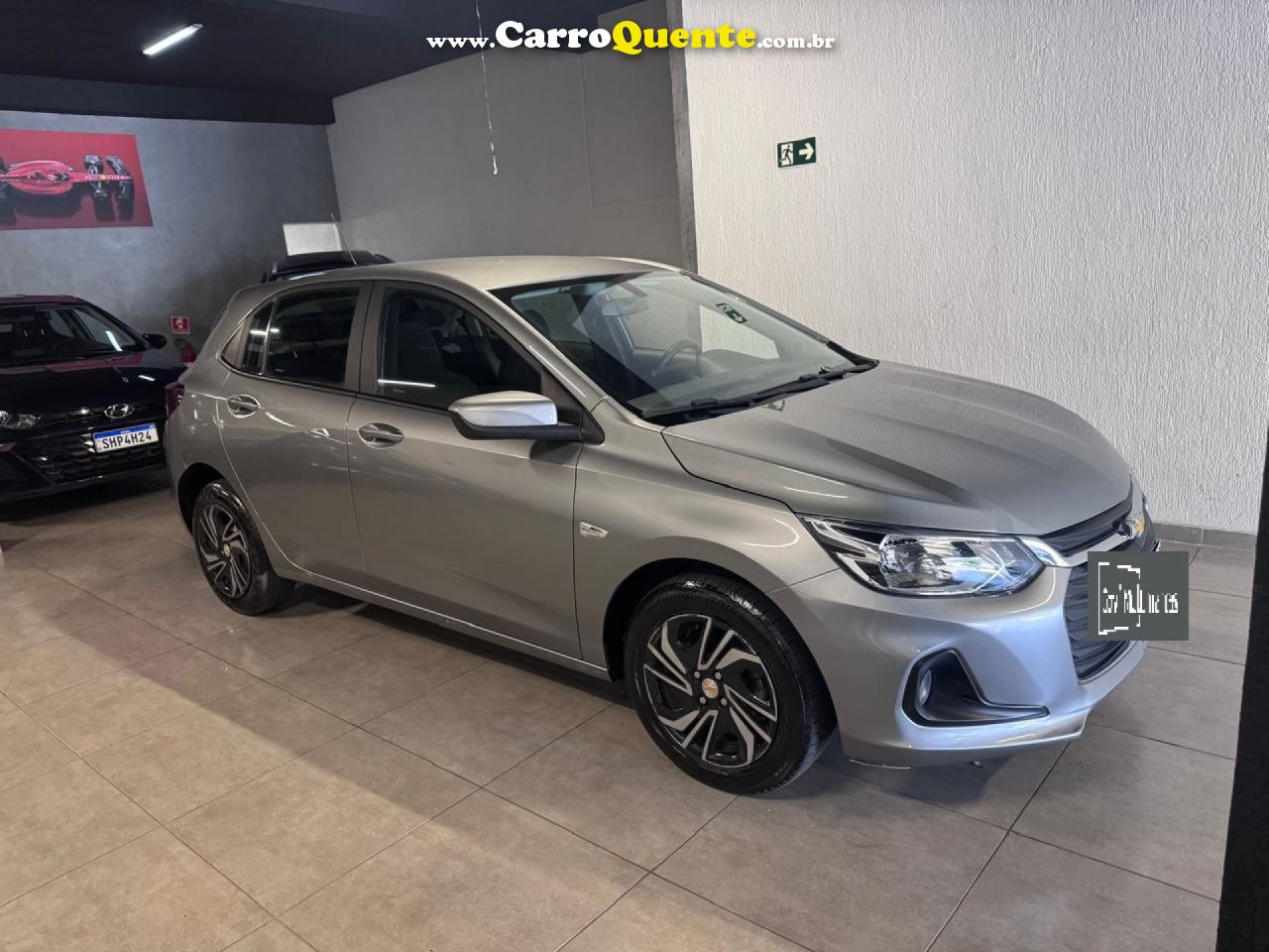 CHEVROLET   ONIX HATCH LT 1.0 8V FLEXPOWER 5P MEC.   PRATA 2025 1.0 FLEX - Loja