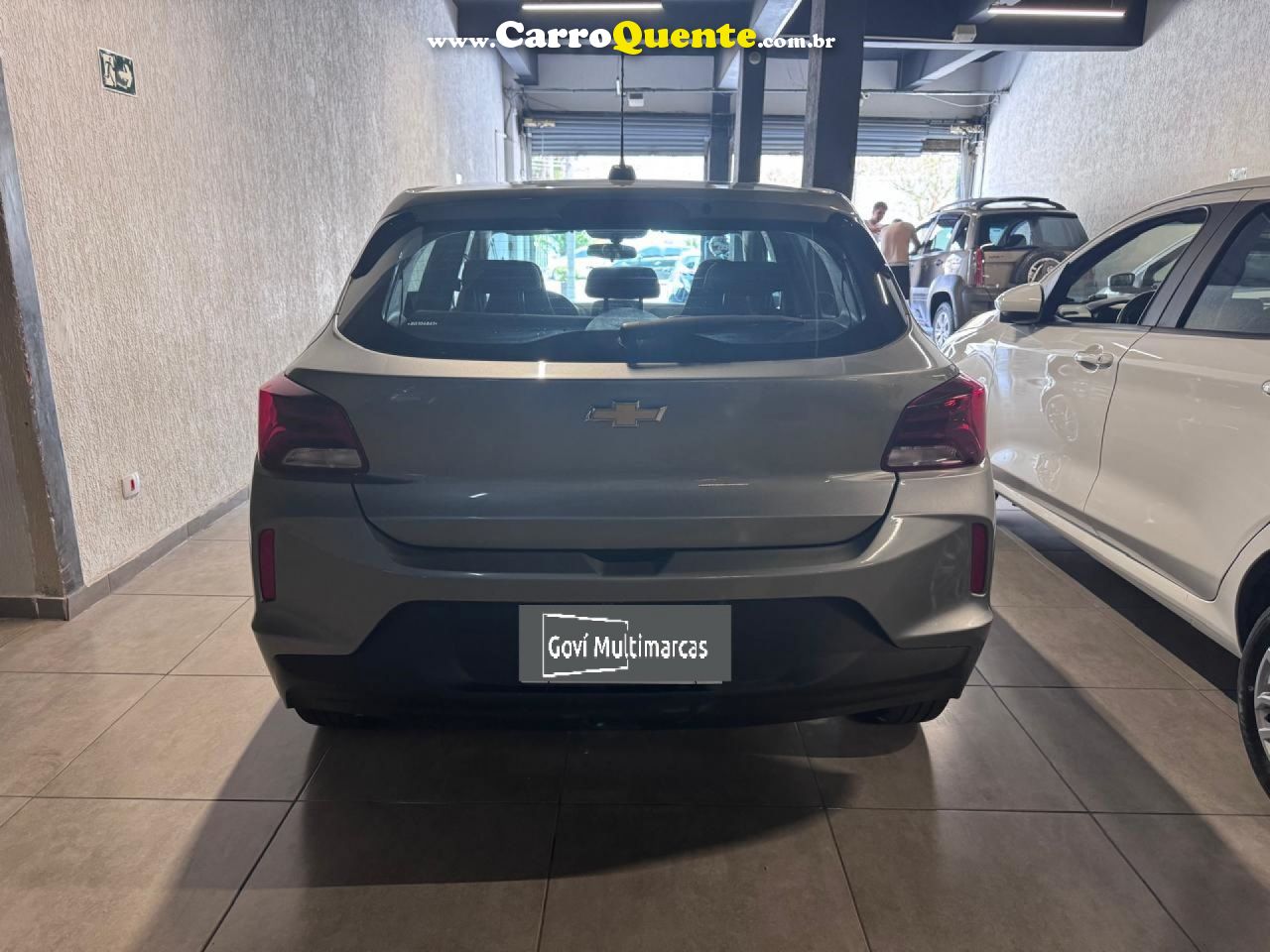 CHEVROLET   ONIX HATCH LT 1.0 8V FLEXPOWER 5P MEC.   PRATA 2025 1.0 FLEX - Loja