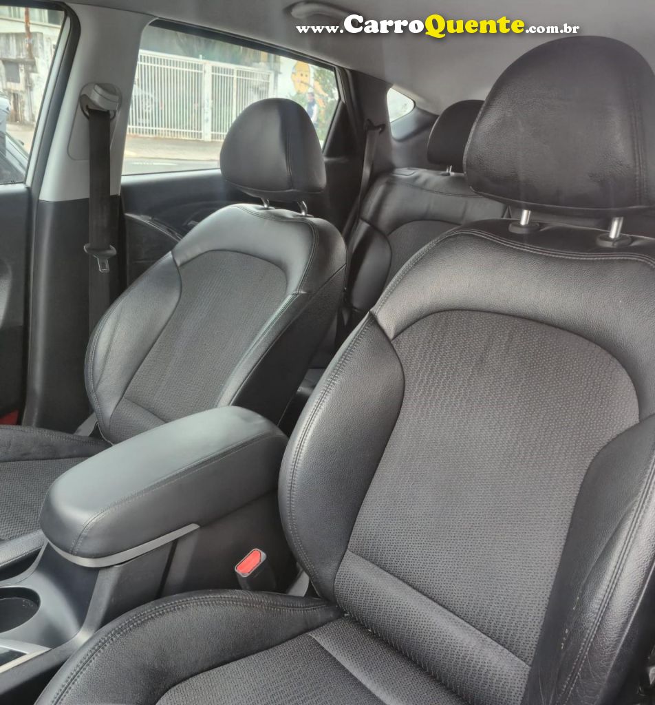 HYUNDAI   IX35 GLS 2.0 16V 2WD FLEX AUT.   PRATA 2016 2.0 FLEX - Loja
