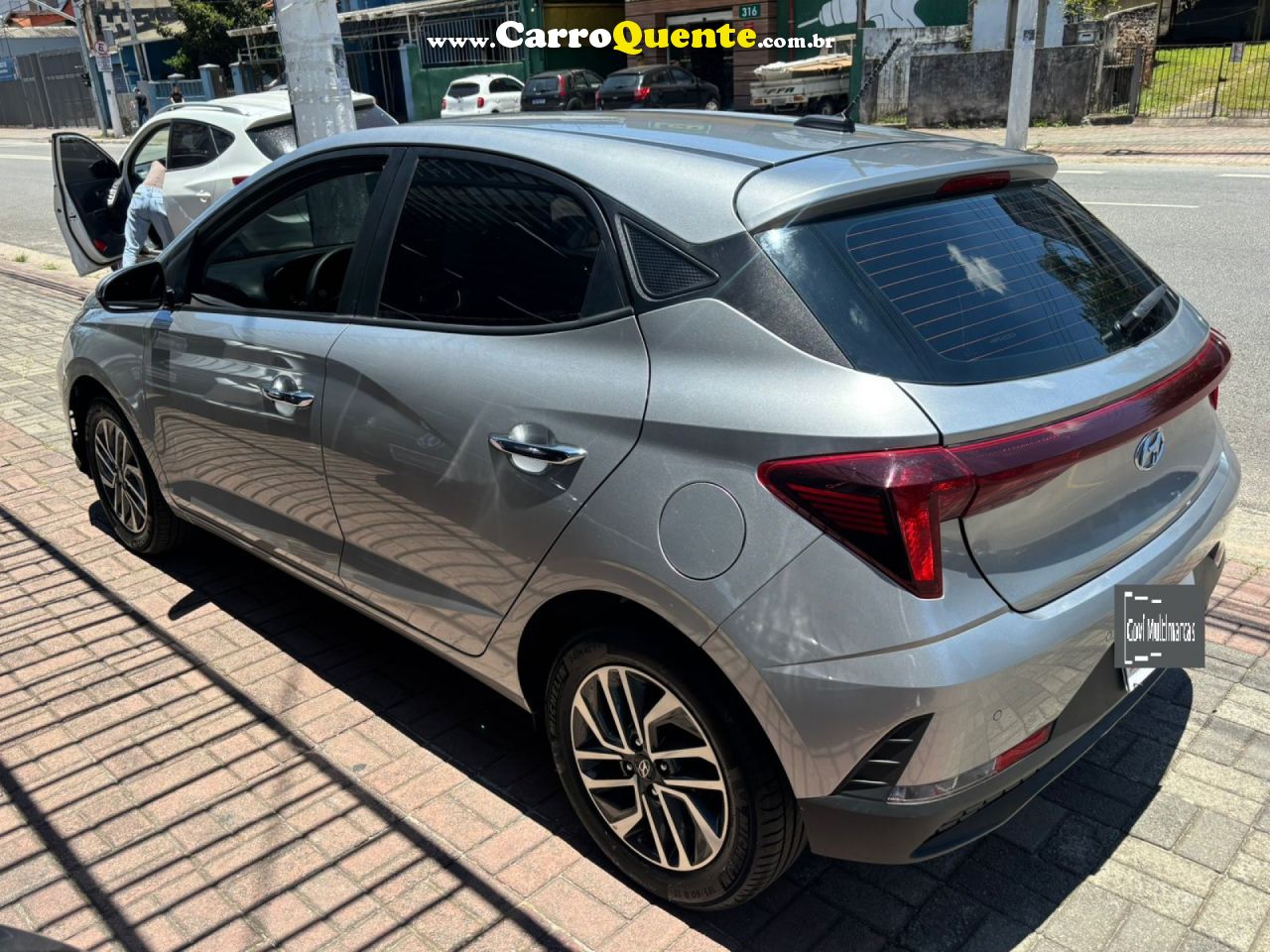 HYUNDAI   HB20 LIMITED 1.0 FLEX 12V MEC.   PRATA 2024 1.0 FLEX - Loja