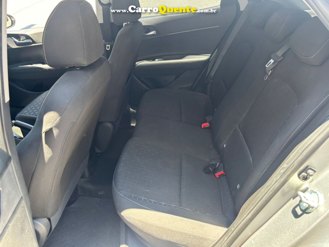 HYUNDAI   HB20 LIMITED 1.0 FLEX 12V MEC.   PRATA 2024 1.0 FLEX - Loja