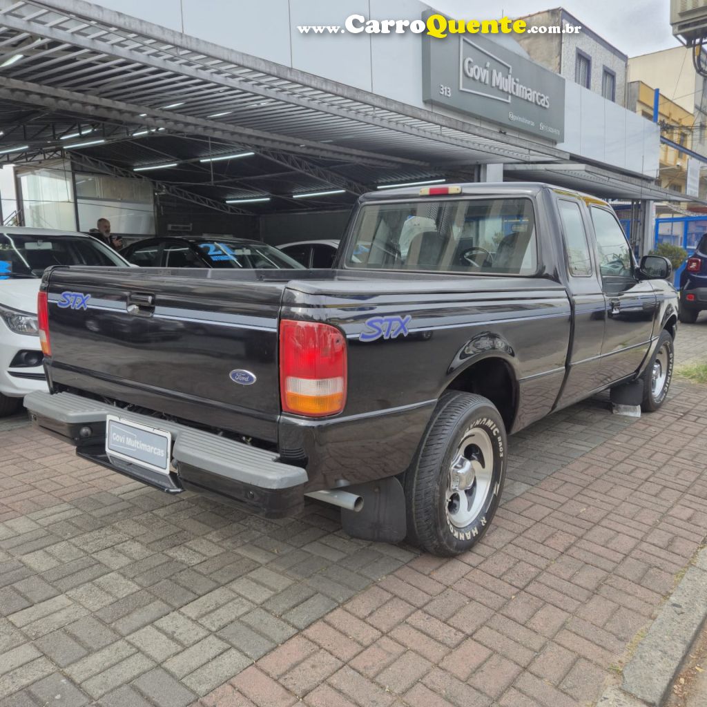 FORD   RANGER STX 4.0 CS CE   PRETO 1997 4.0 GASOLINA - Loja