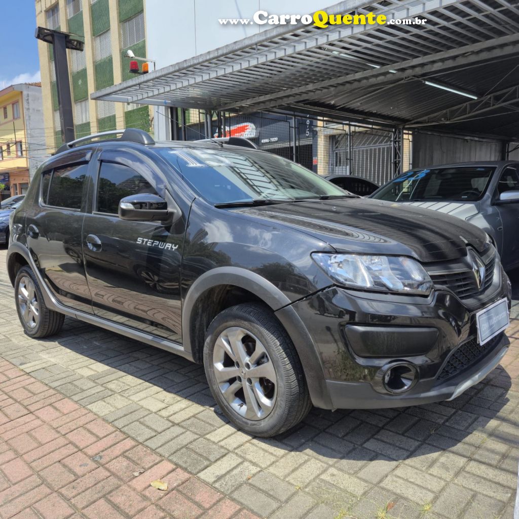 RENAULT   SANDERO STEPWAY HI-POWER 1.6 8V 5P   PRETO 2015 1.6 FLEX - Loja