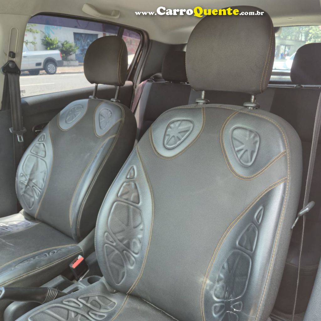 RENAULT   SANDERO STEPWAY HI-POWER 1.6 8V 5P   PRETO 2015 1.6 FLEX - Loja