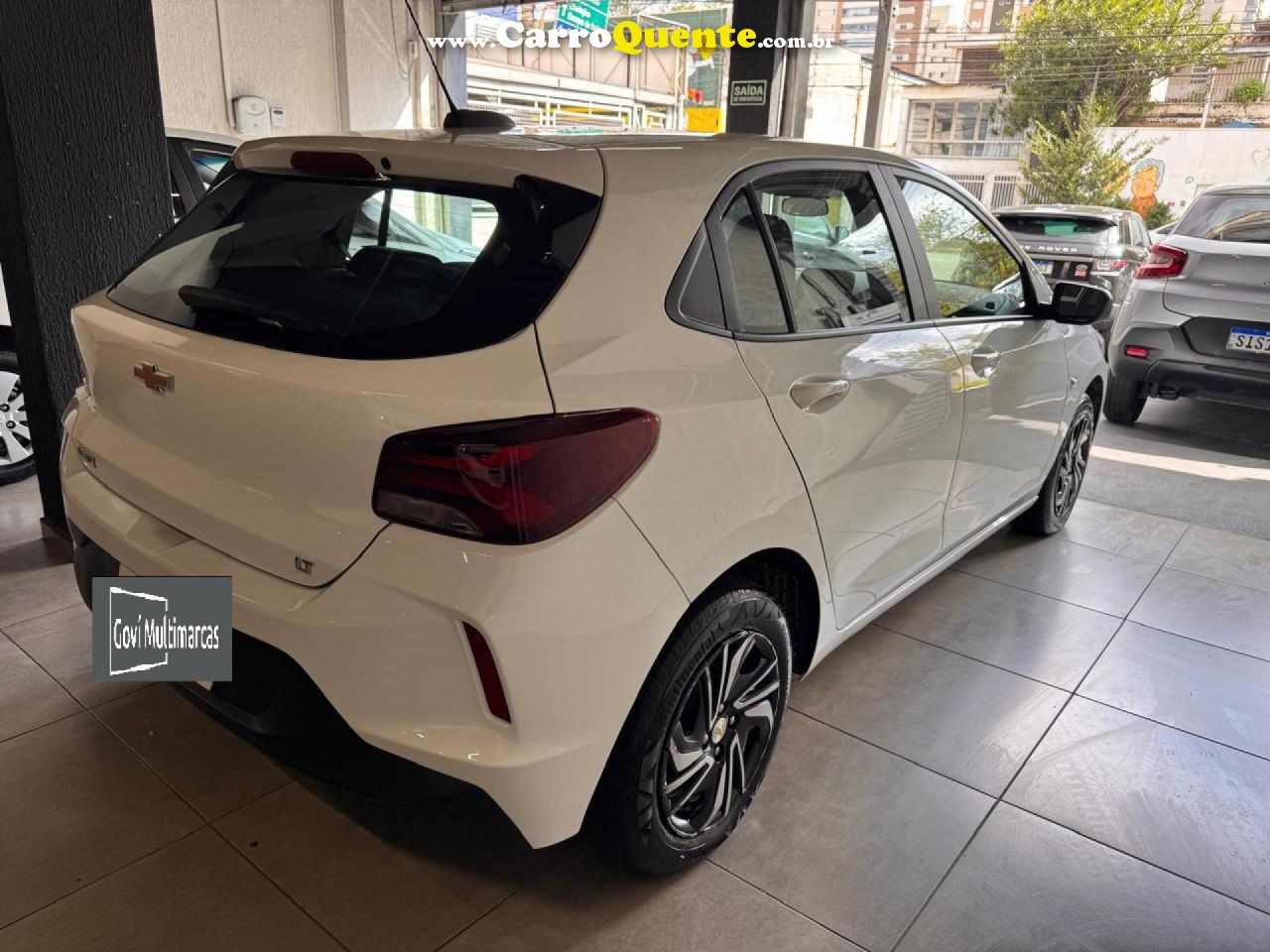 CHEVROLET   ONIX HATCH LT 1.0 8V FLEXPOWER 5P MEC.   BRANCO 2025 1.0 FLEX - Loja