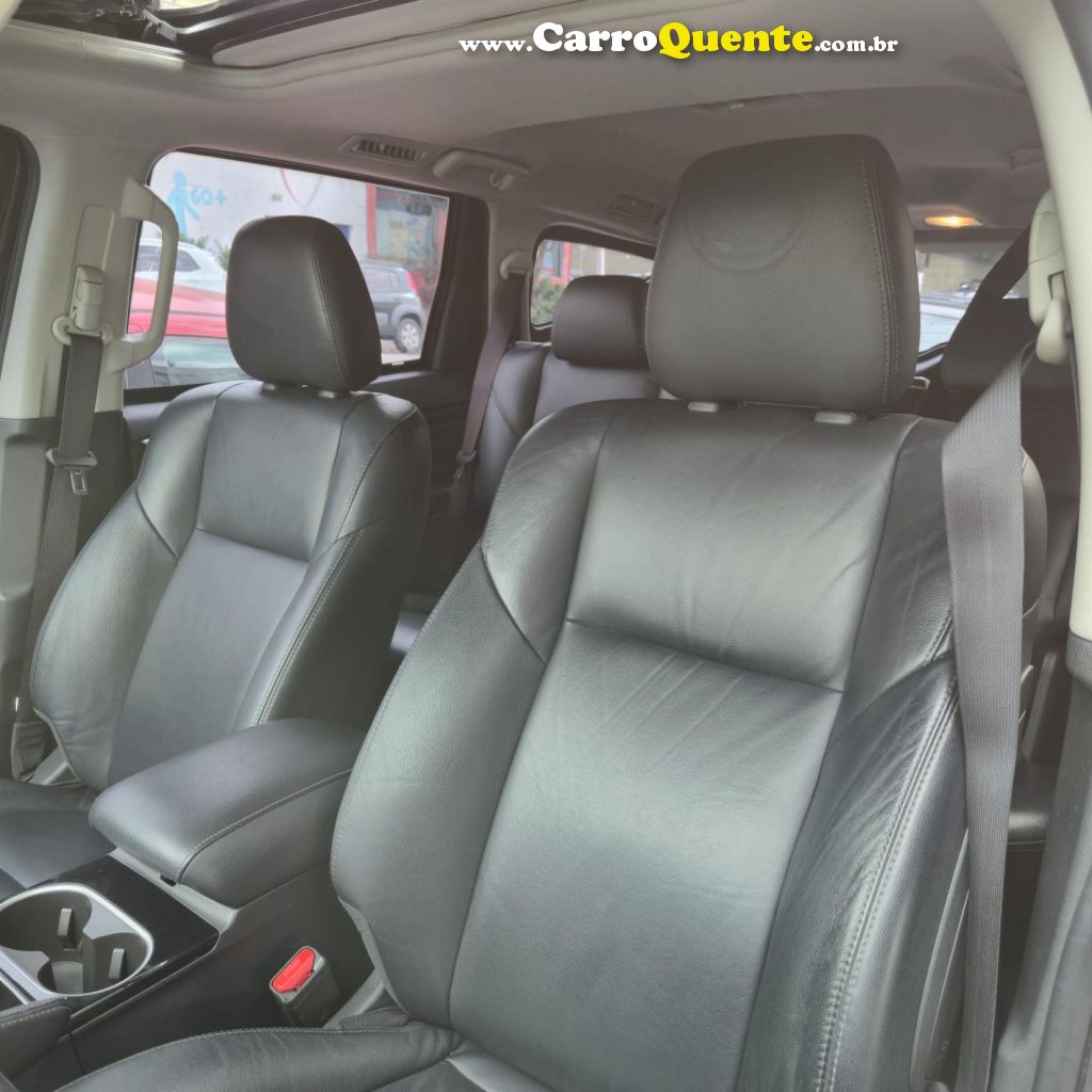 MITSUBISHI   PAJERO SPORT HPE-S 2.4  4X4 DIESEL AUT.   CINZA 2022 2.4 DIESEL - Loja