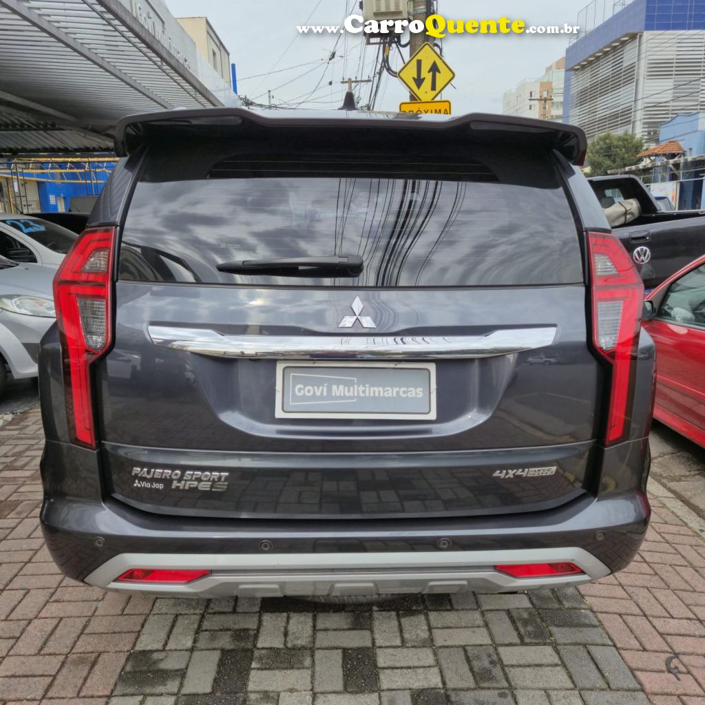 MITSUBISHI   PAJERO SPORT HPE-S 2.4  4X4 DIESEL AUT.   CINZA 2022 2.4 DIESEL - Loja