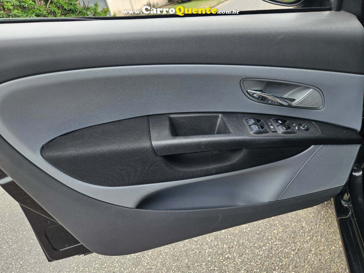 FIAT   LINEA ESSENCE 1.8 FLEX 16V 4P   PRETO 2012 1.8 FLEX - Loja