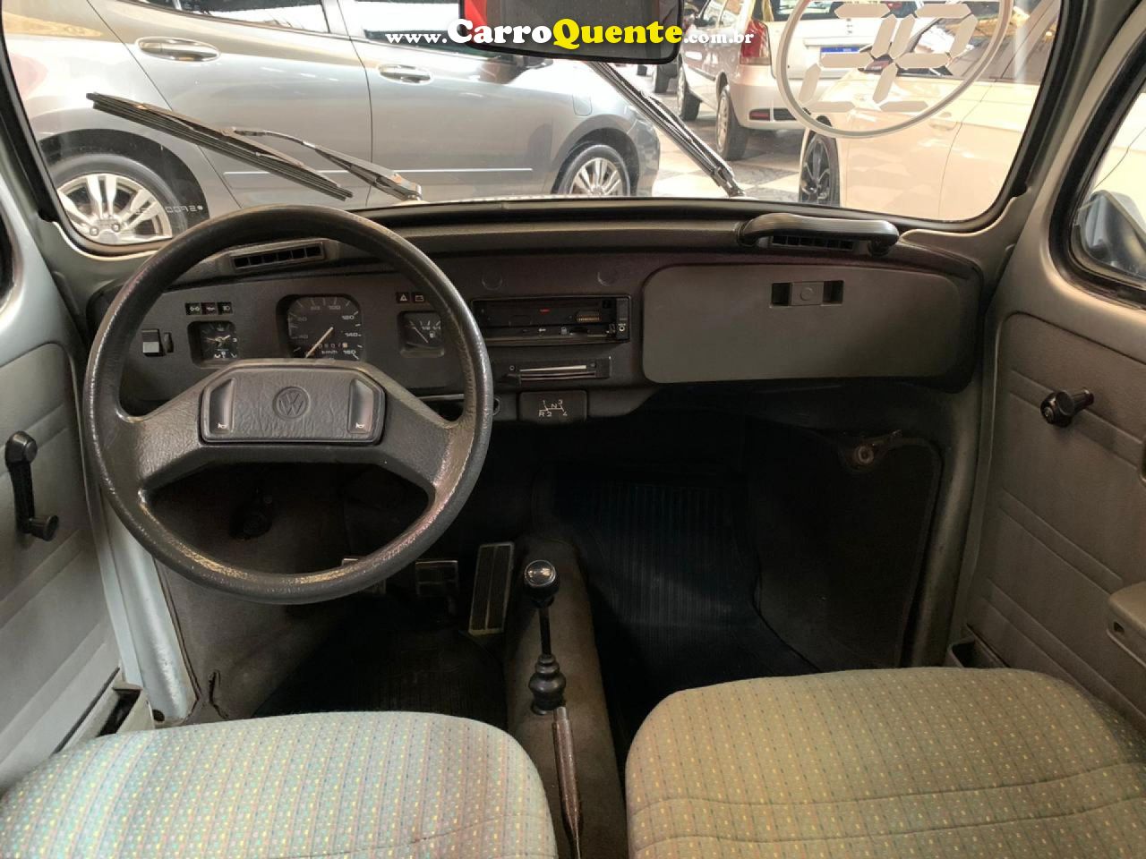 VOLKSWAGEN   FUSCA   PRATA 1995 1.6 GASOLINA - Loja