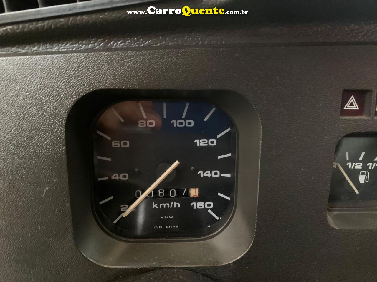 VOLKSWAGEN   FUSCA   PRATA 1995 1.6 GASOLINA - Loja