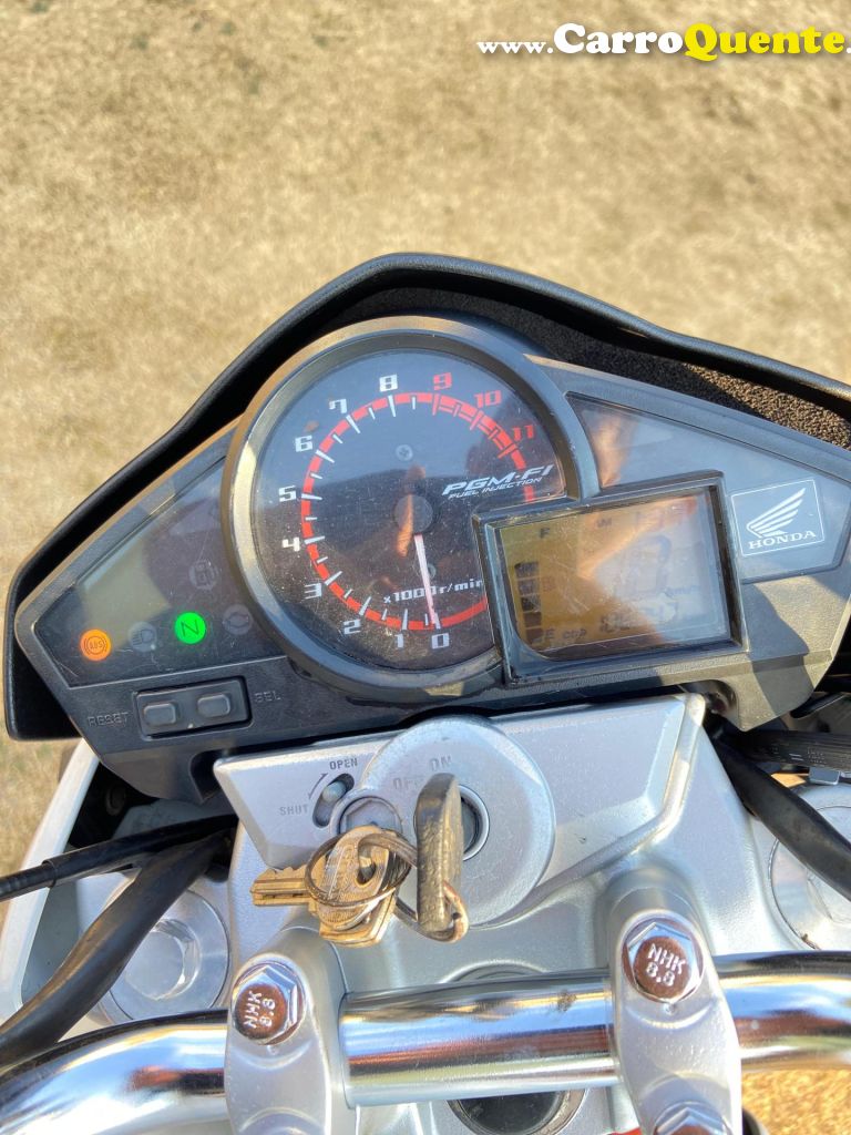HONDA   CB 300R 300R FLEX   BRANCO 2015 300cc GASOLINA - Loja