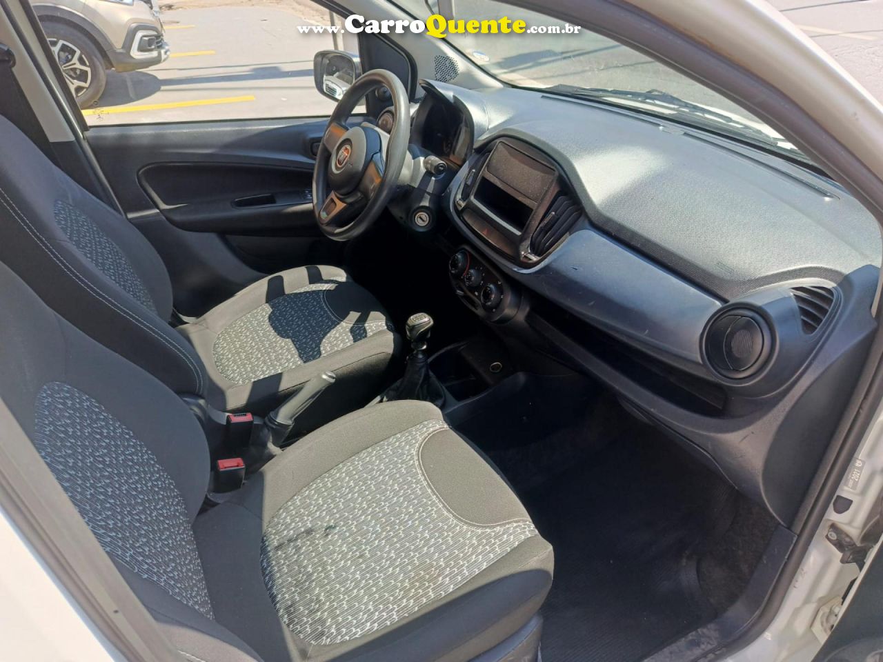 FIAT   UNO ATTRACTIVE 1.0 FIRE FLEX 8V 5P   BRANCO 2021 1.0 FLEX - Loja