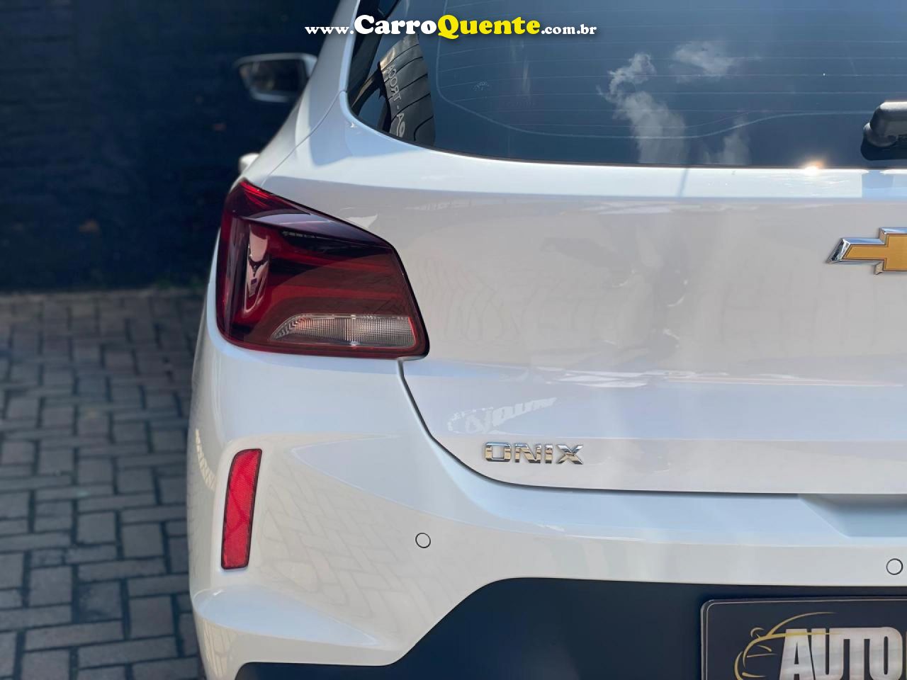 CHEVROLET   ONIX HATCH LT 1.0 12V TB FLEX 5P MEC.   BRANCO 2020 1.0 FLEX - Loja