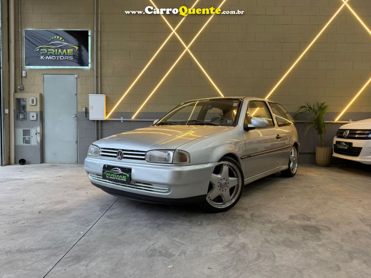 VOLKSWAGEN   GOL CLI    PRATA 1995 1.6 GASOLINA - Loja