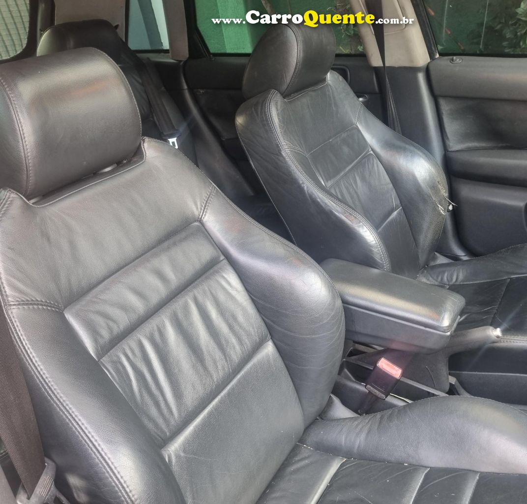 AUDI   A3 1.8 TURBO 180CV 5P MEC.   PRETO 2004 1.8 GASOLINA - Loja