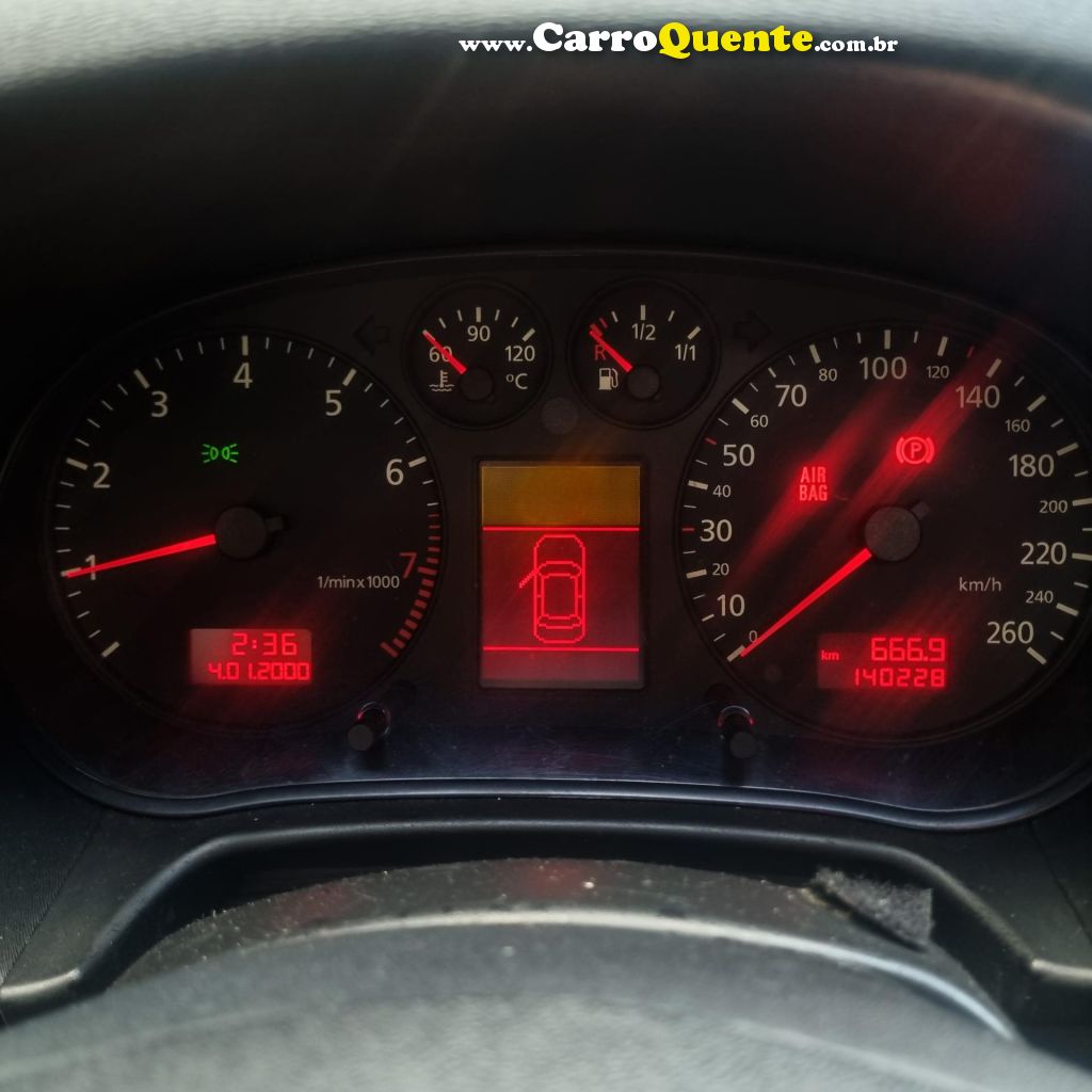 AUDI   A3 1.8 TURBO 180CV 5P MEC.   PRETO 2004 1.8 GASOLINA - Loja