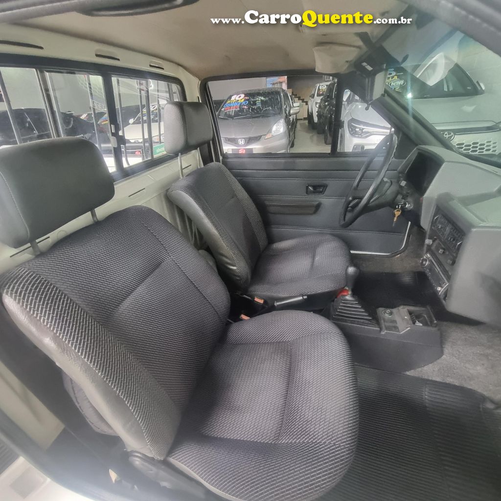 VOLKSWAGEN   SAVEIRO CL 1.6 MI  CL C 1.6   BRANCO 1993 1.6 GASOLINA - Loja