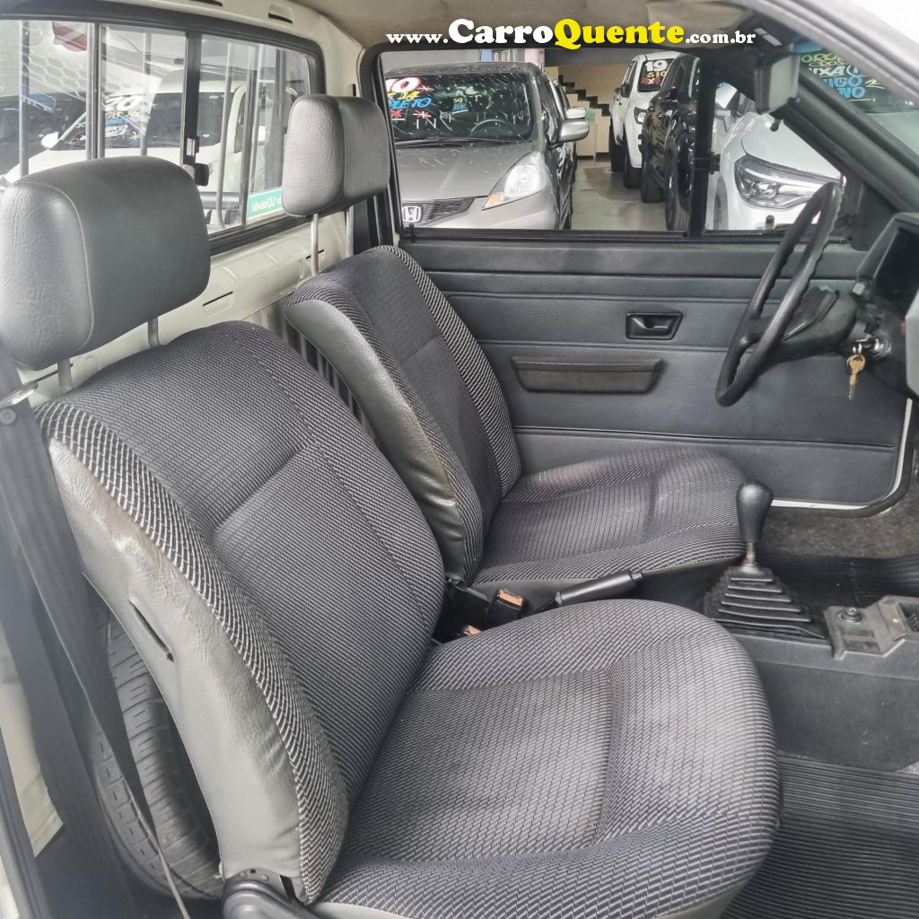 VOLKSWAGEN   SAVEIRO CL 1.6 MI  CL C 1.6   BRANCO 1993 1.6 GASOLINA - Loja