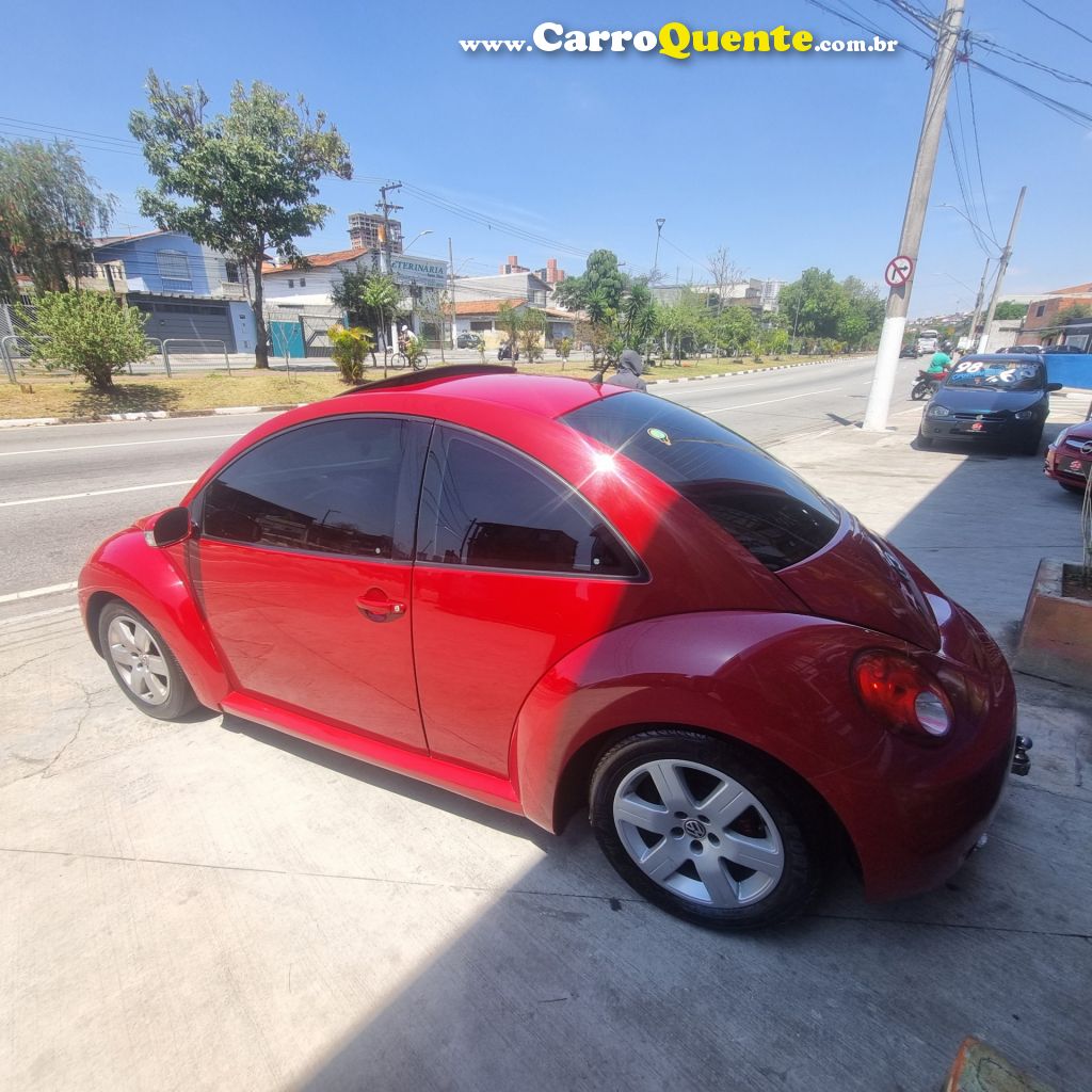 VOLKSWAGEN   NEW BEETLE 2.0 MI MEC.AUT.   VERMELHO 2007 2.0 GASOLINA - Loja