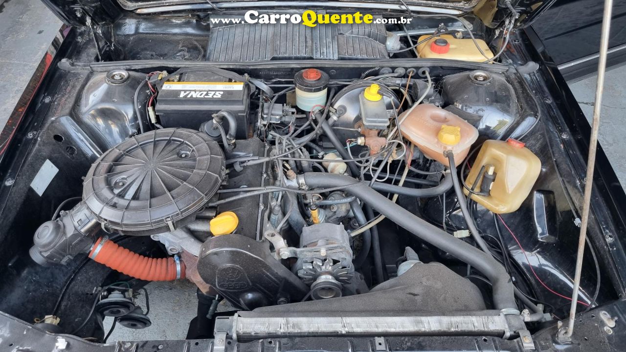 VOLKSWAGEN   SANTANA CSCDCG   PRETO 1986 1.8 ÁLCOOL - Loja