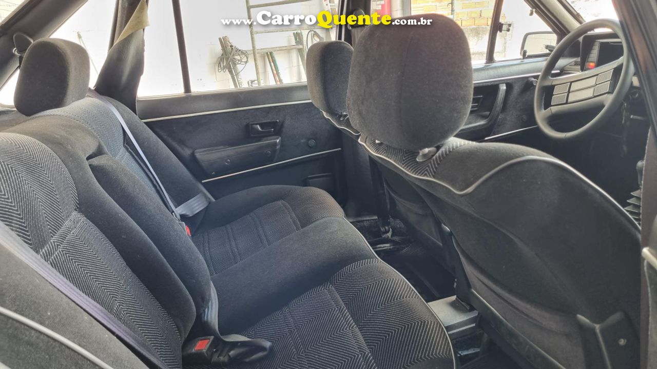 VOLKSWAGEN   SANTANA CSCDCG   PRETO 1986 1.8 ÁLCOOL - Loja