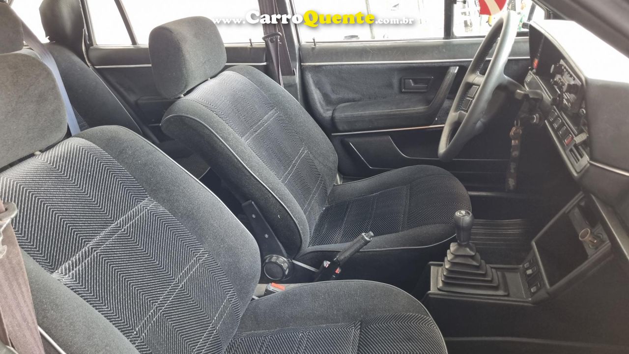 VOLKSWAGEN   SANTANA CSCDCG   PRETO 1986 1.8 ÁLCOOL - Loja