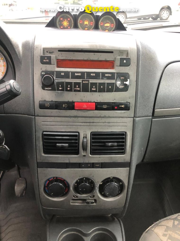 Fiat IDEA 1.8 MPI ADVENTURE LOCKER 8V FLEX 4P MANUAL - Loja