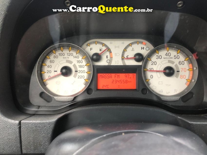 Fiat IDEA 1.8 MPI ADVENTURE LOCKER 8V FLEX 4P MANUAL - Loja