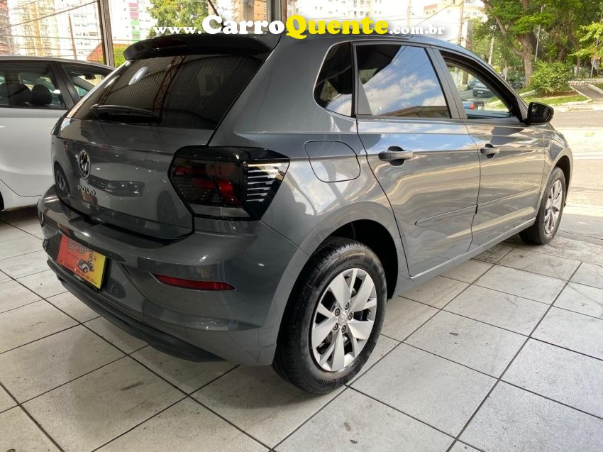 Volkswagen POLO 1.0 MPI MANUAL - Loja