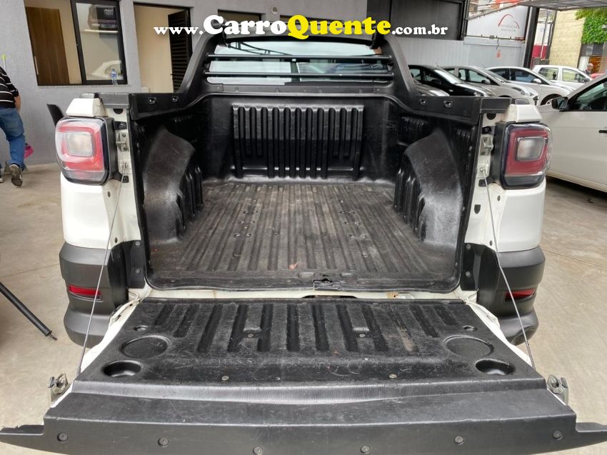 Fiat STRADA 1.3 FIREFLY FLEX FREEDOM CS MANUAL - Loja