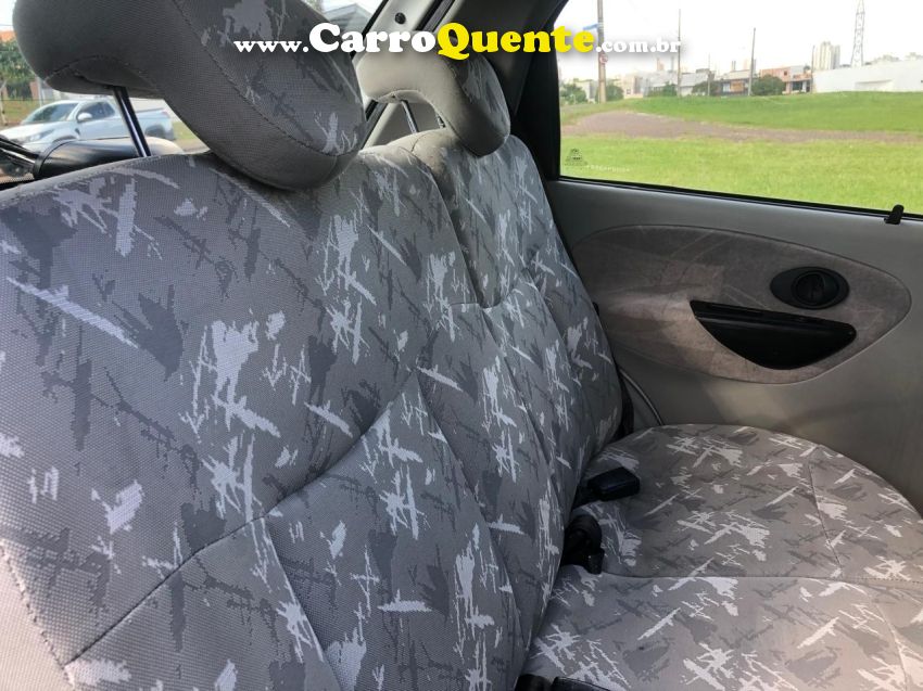 Caoa Chery QQ 1.1 MPFI 16V GASOLINA 4P MANUAL - Loja