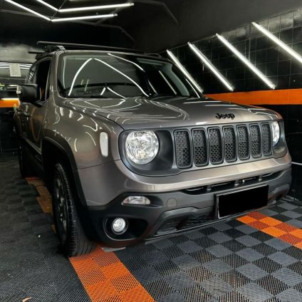 JEEP   RENEGADE1.8 4X2 FLEX 16V AUT.   CINZA 2021 1.8 FLEX