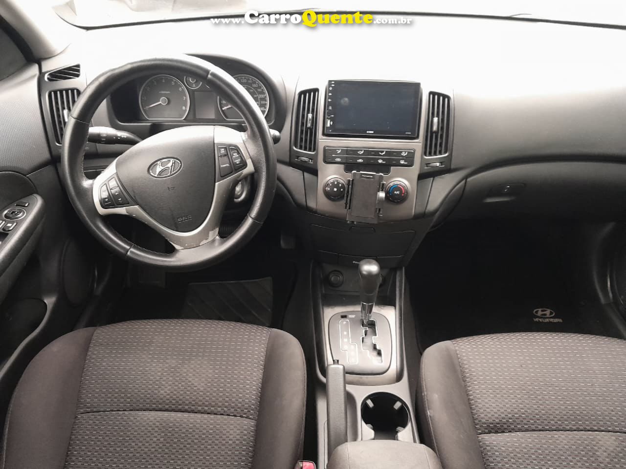 HYUNDAI   I30 2.0 16V 145CV 5P AUT.   PRETO 2010 2.0 GASOLINA - Loja