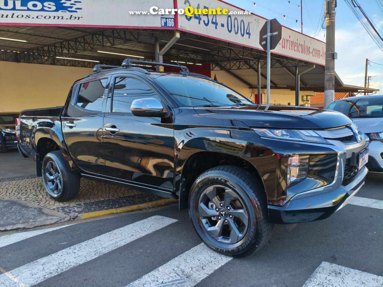 MITSUBISHI   L200 TRITON SPORT HPE 2.4 CD DIESEL AUT.   PRETO 2025 2.4 DIESEL - Loja